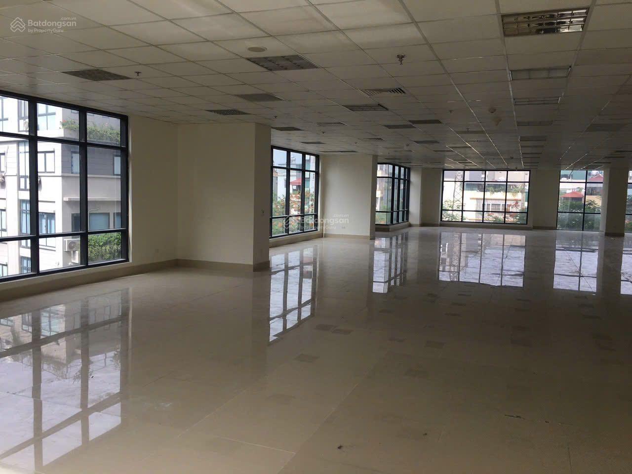 Cho thuê văn phòng tòa nhà Viễn Đông 36 Hoàng Cầu, Đống Đa 100-200m² giá 120.000đ/m²