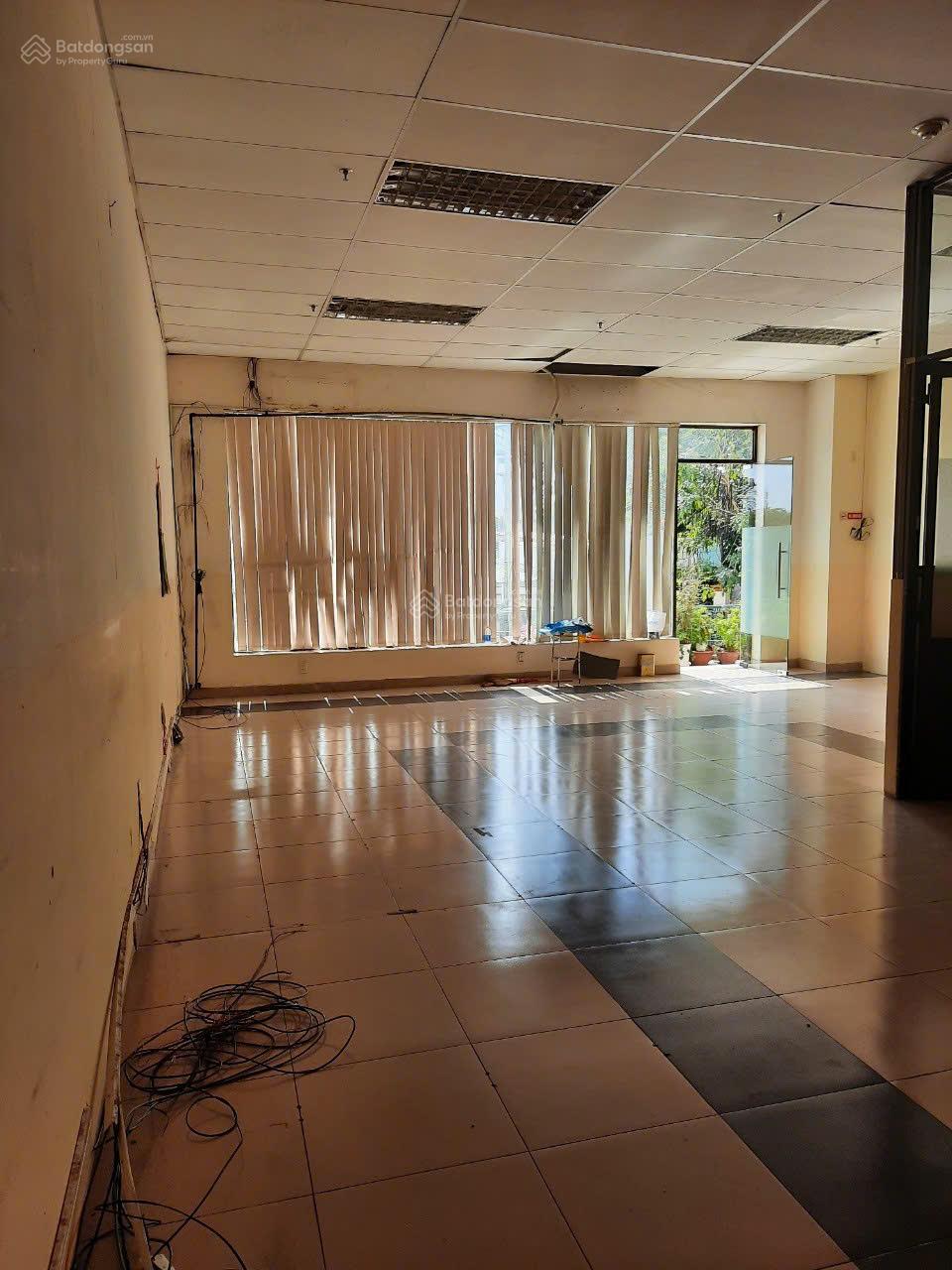 Cho thuê văn phòng tại chung cư Cửu Long, 140m² chỉ 13 triệu - Không gian lý tưởng cho doanh nghiệp!