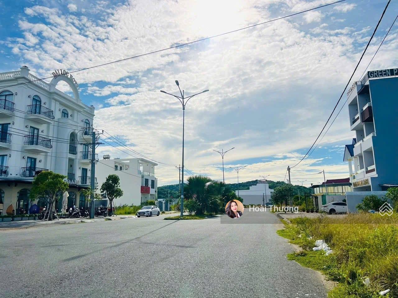 Cặp nền đất đường Lê Lợi khu đô thị mới Hà Tiên 250m² giá 3.85 tỷ - Cơ hội đầu tư tuyệt vời!