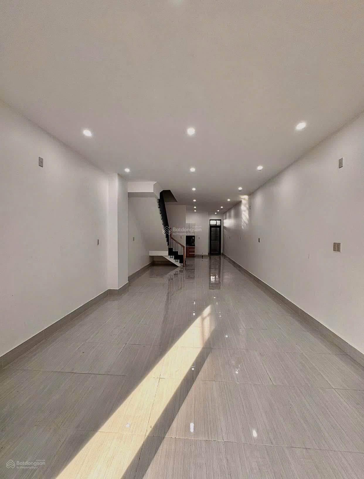 Nhà cho thuê 2 tầng Khu Đô Thị Tây Bắc, Rạch Giá 68m² - Giá 5.5 triệu/tháng