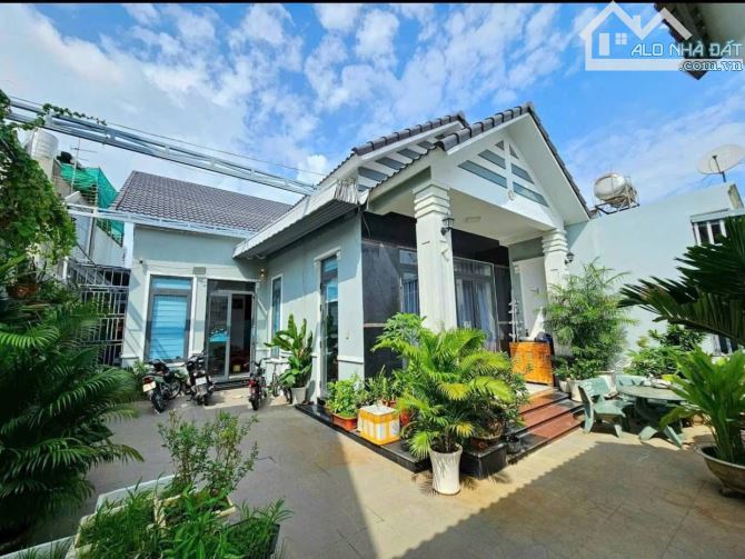 Bán Gấp Nhà Mặt Tiền 175m² Chỉ 860 Triệu Tại Chợ Bờ Ngựa, Bình Chánh