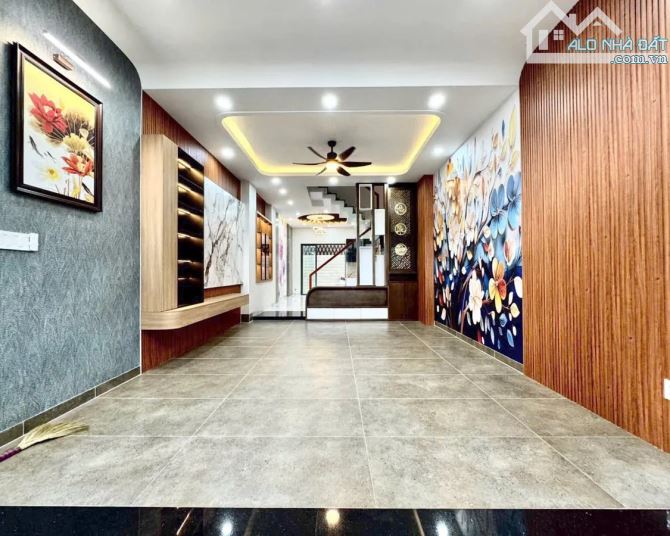 Bán gấp mặt tiền Cao Lỗ, Quận 8 - 190m² giá 28 tỷ - Đầu tư sinh lời cao!