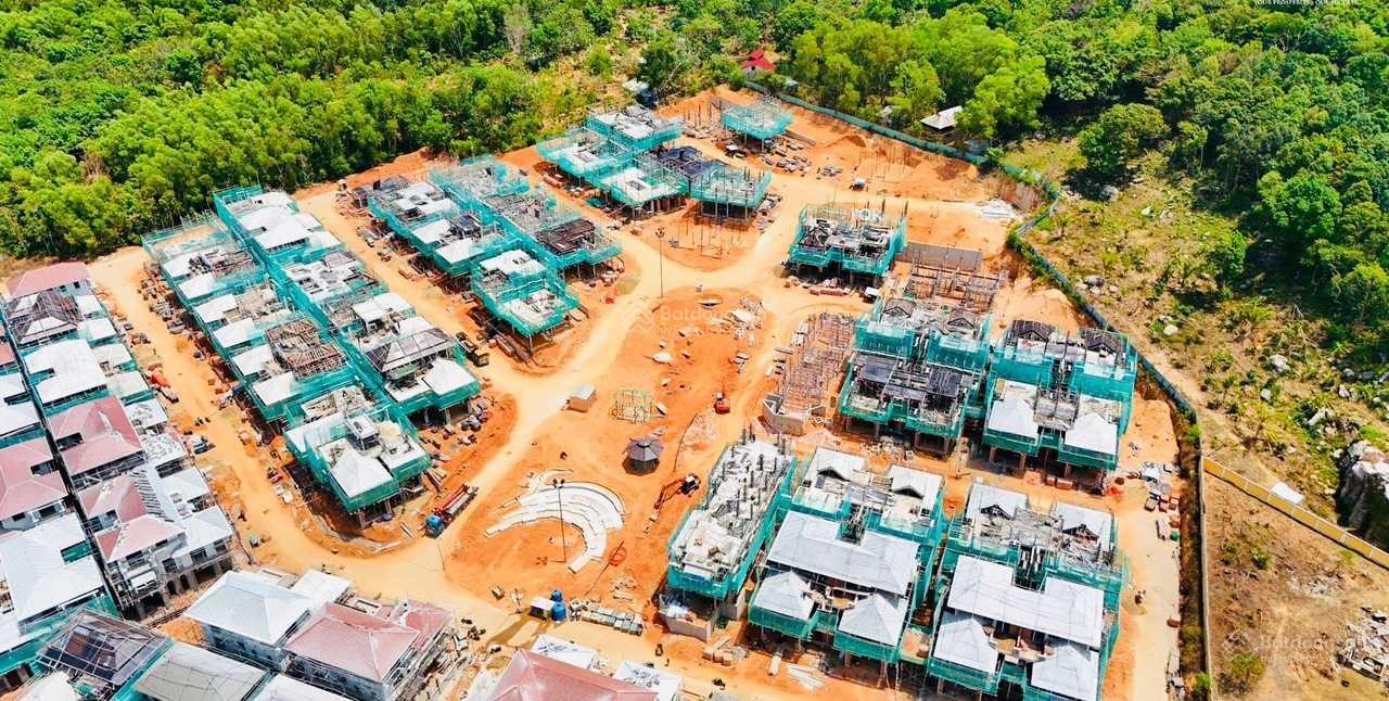 Townhouse Tứ Lập Tropical Bãi Kem 150m² giá 14 tỷ - Cơ hội đầu tư hấp dẫn!