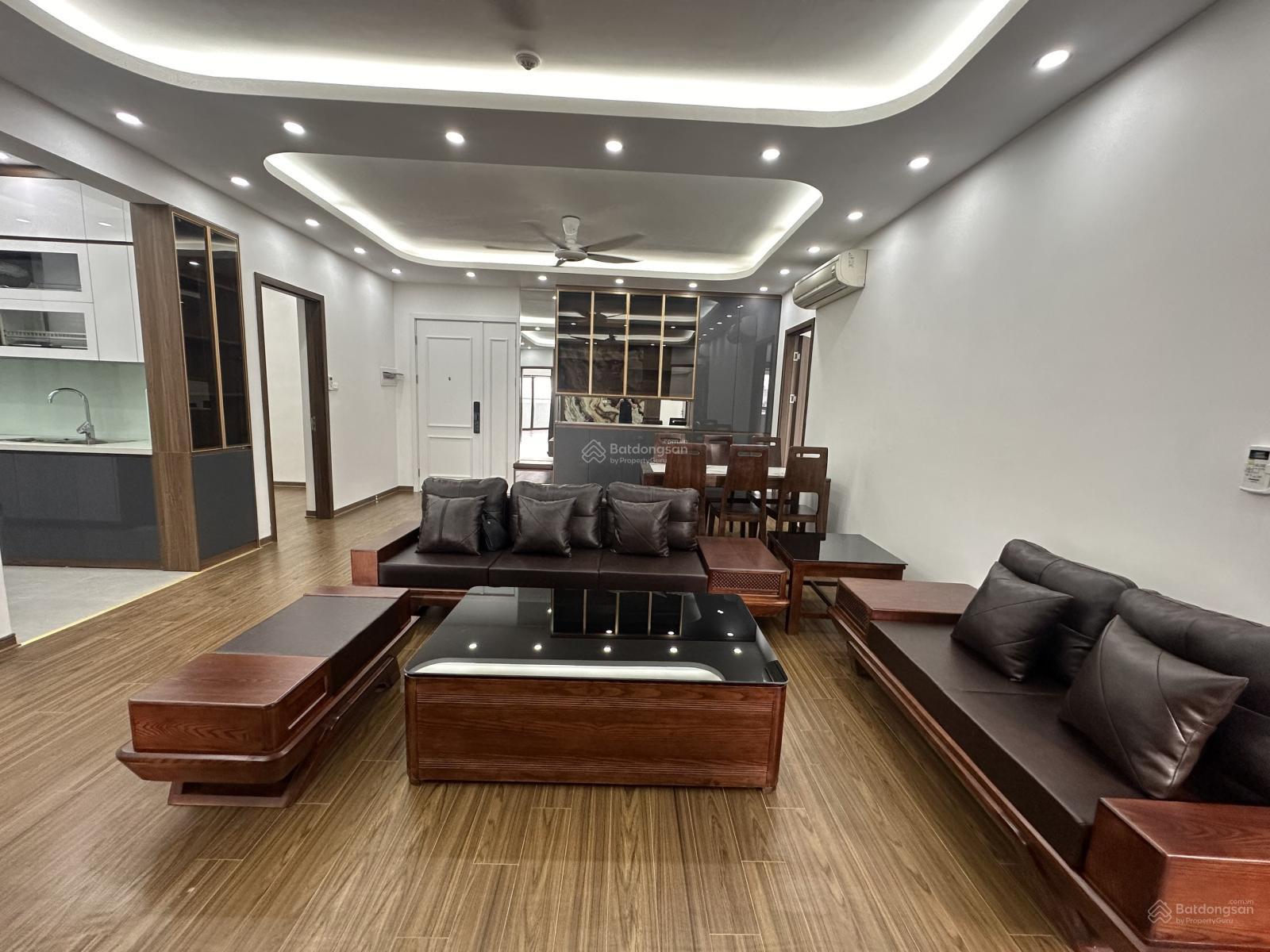 Căn hộ 3PN 146m² tại Ngọc Khánh - Ba Đình giá 9.5 tỷ - Nhà đẹp đầy đủ nội thất