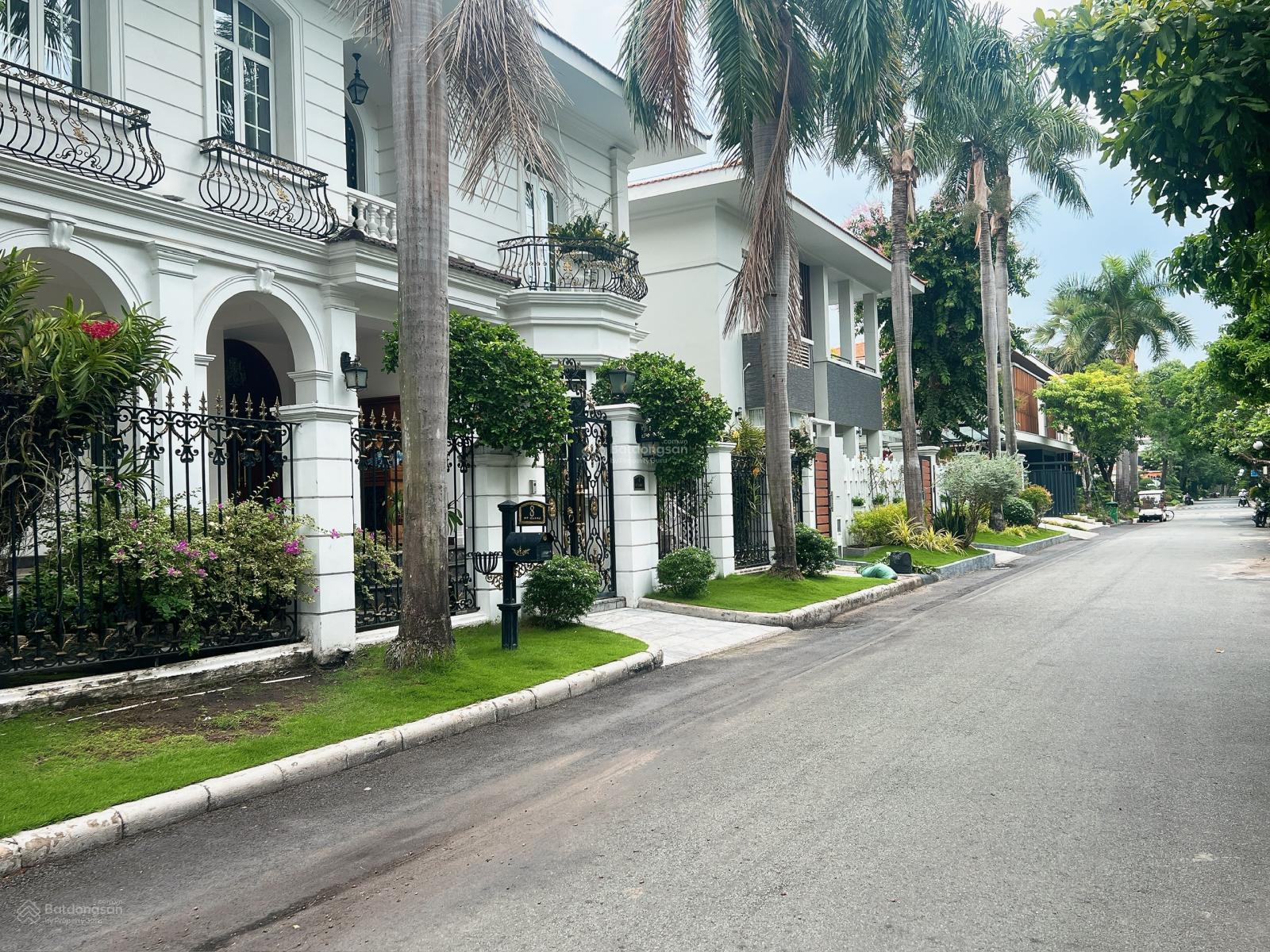 Biệt thự song lập Mỹ Quang 231m² giá 82 tỷ - Cơ hội hiếm có!