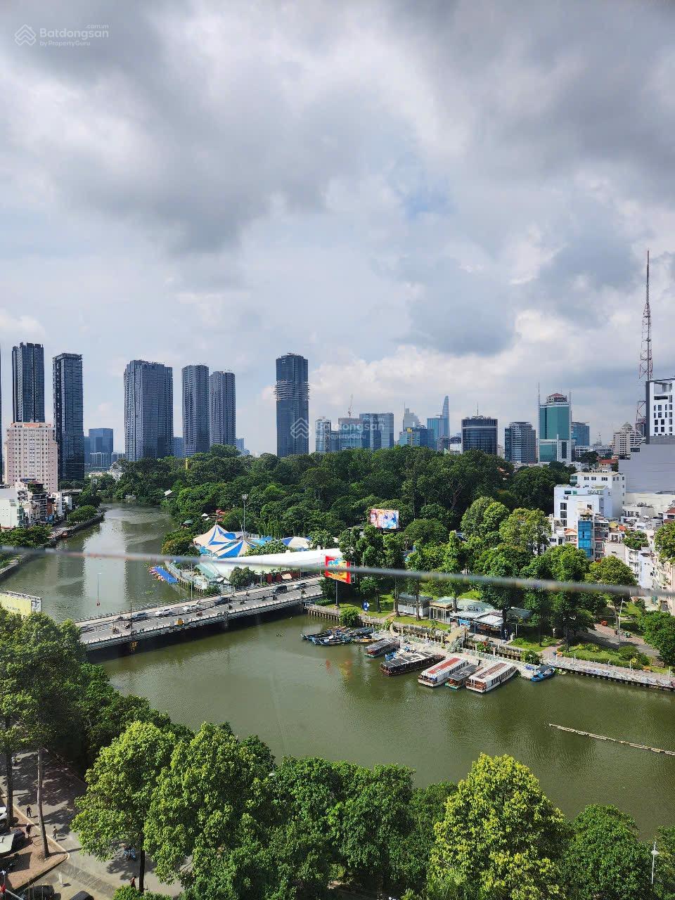 Căn hộ penthouse 234m² giá 32 triệu tại Bình Thạnh - Cơ hội hiếm có!