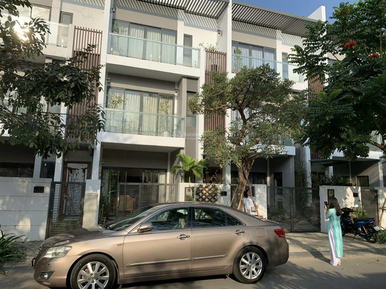 Nhà phố Golf Park 108m² giá 18 triệu - Sẵn sàng vào ở!