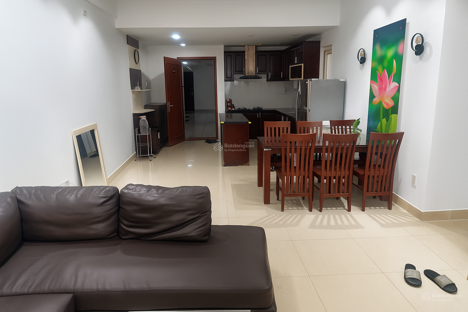 Căn hộ CC Vạn Đô 100m² giá 16 triệu - Không gian sống lý tưởng tại Quận 4