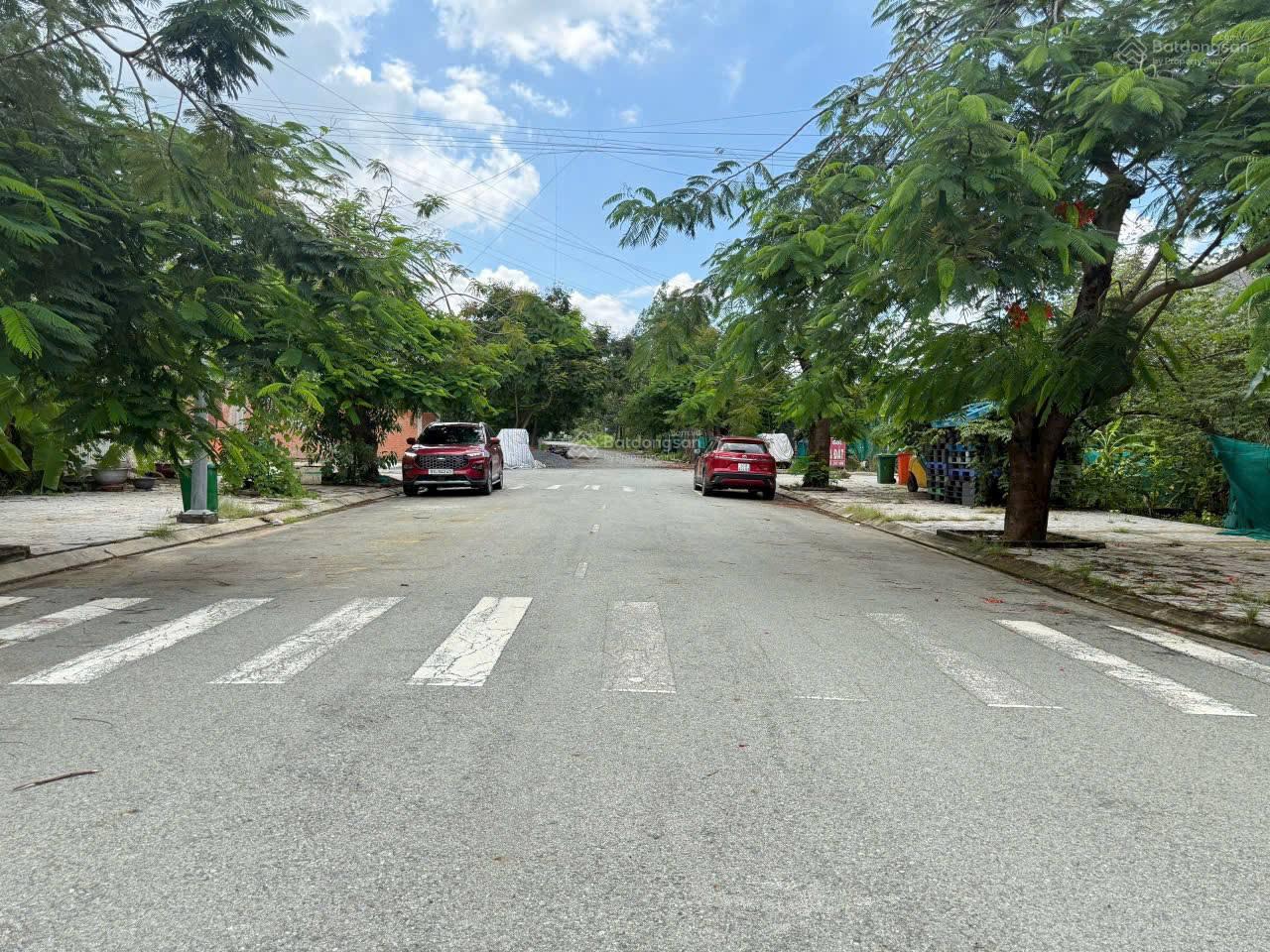 Bán lô góc 114m² - KDC Đảo Thịnh Vượng 6,24 tỷ - Cơ hội hiếm có!