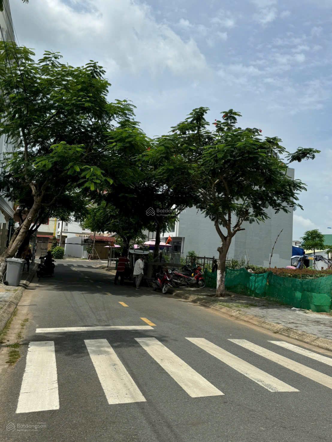 Căn góc nhà phố Đông Tăng Long 600m² giá thỏa thuận - Cơ hội đầu tư hấp dẫn!