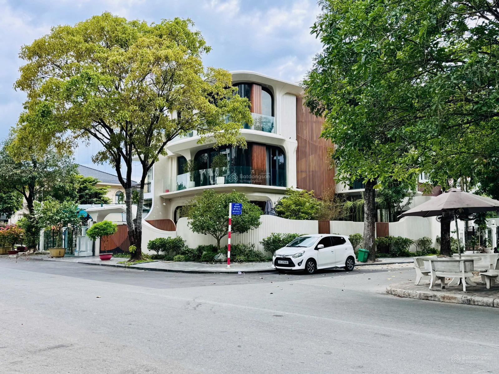 Biệt thự tứ lập Mỹ Phú 1 291.5m² giá 135 tỷ - Siêu phẩm sân vườn đẳng cấp!