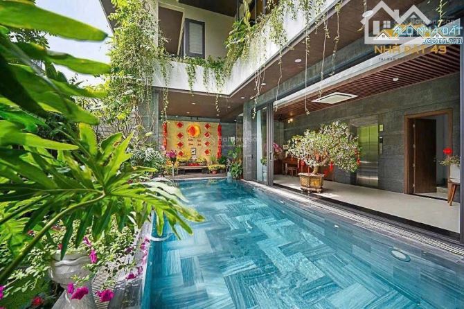 Khách sạn 8 tầng Đà Nẵng 200m² giá 42 tỷ - Cơ hội đầu tư tuyệt vời!