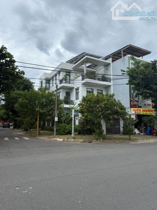 Nhà 3 tầng 154m² giá 18 tỷ - Cơ hội đầu tư hấp dẫn tại Đà Nẵng!