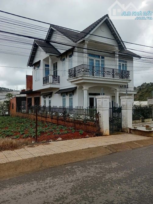 Cho thuê villa 4 phòng ngủ 80m² Đà Lạt giá 8 triệu - Cơ hội hiếm có!