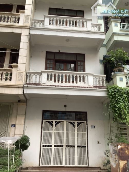 Nhà cho thuê phố Giảng Võ 240m² giá 28 triệu - Cơ hội hiếm có!
