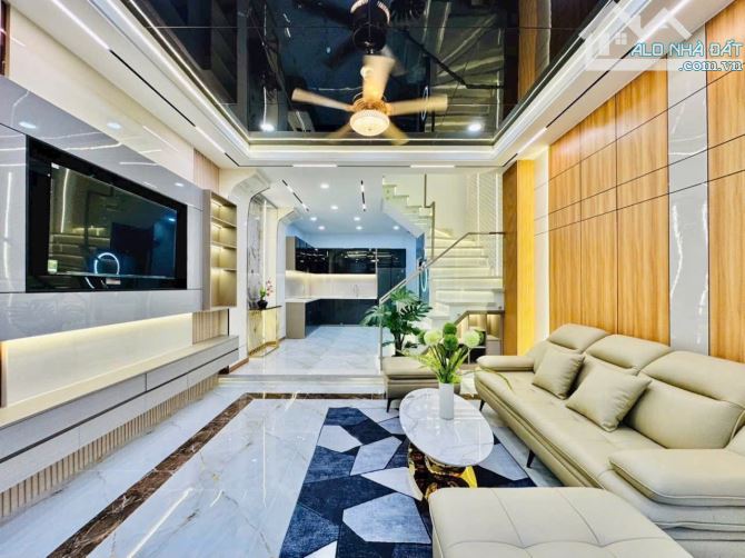 Nhà phố 52,8m² giá 2.35 tỷ tại Quận 3 - Cơ hội hiếm có!