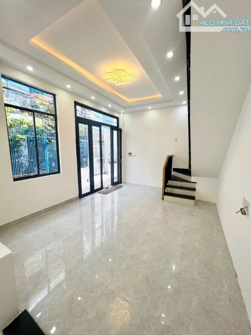 Nhà phố 4 tầng 60m² ngay trung tâm Hải Châu giá 6.2 tỷ - Cơ hội hiếm có!