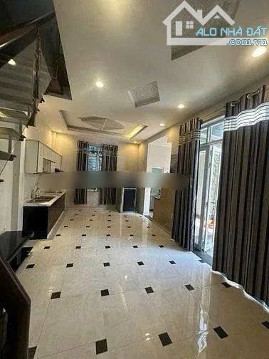 Nhà cho thuê 49m² tại Ung Văn Khiêm, Bình Thạnh - Cơ hội hiếm có!