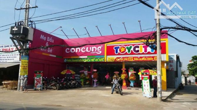 Cho thuê nhà mặt tiền Nguyễn Xí 1125m² giá 230 triệu - Cơ hội kinh doanh sáng giá!