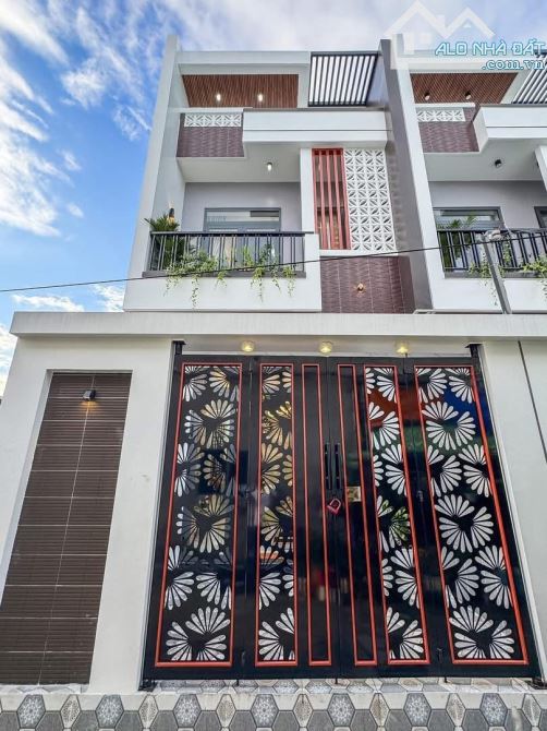 Nhà đẹp Trần Bình Trọng 60m² giá 3.45 tỷ - Sẵn sàng vào ở ngay!