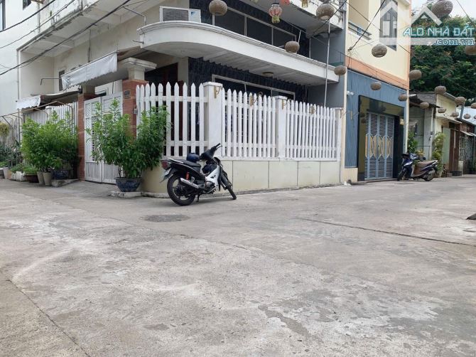 Nhà 105m² Đường Đỗ Bá giá 8.8 tỷ - Cơ hội đầu tư hiếm có!