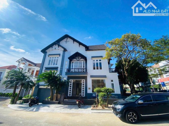 Biệt thự góc 2 mặt tiền 210m² giá 24,5 tỷ - Cơ hội vàng Hiệp Phúc