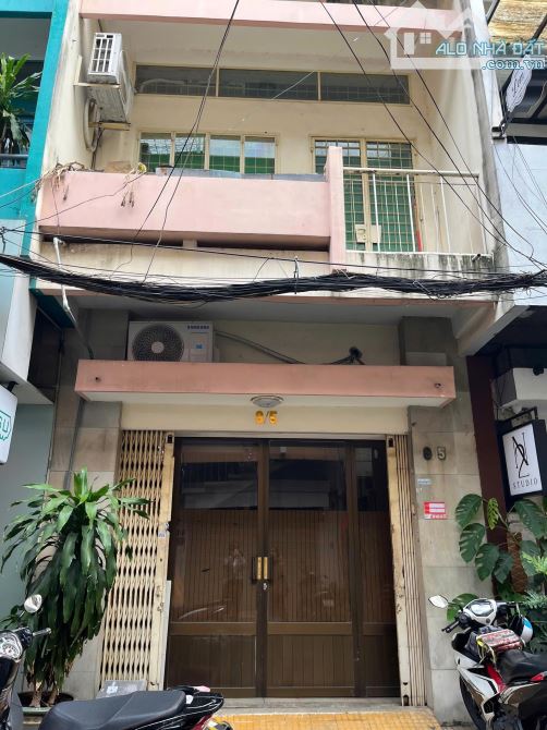 Nhà cho thuê 4x16m đường Lý Văn Phức, Quận 1 - Cơ hội kinh doanh tuyệt vời!