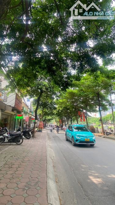 Nhà đẹp 7 tầng Vũ Tông Phan 45m² giá 12.6 tỷ - Cơ hội kinh doanh hiếm có!