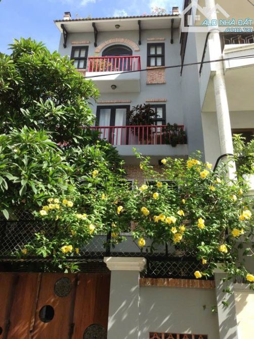 Nhà phố cho thuê 400m² Hoàng Hoa Thám Bình Thạnh - Không gian sống lý tưởng!