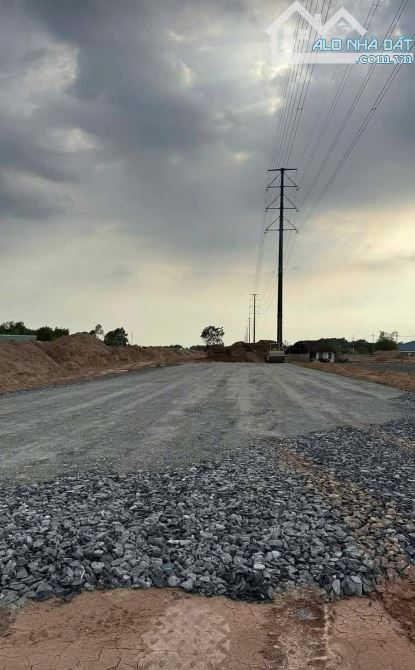 Đất nền Nhơn Trạch 479m² giá 2.4 tỷ - Đầu tư sinh lời cao!