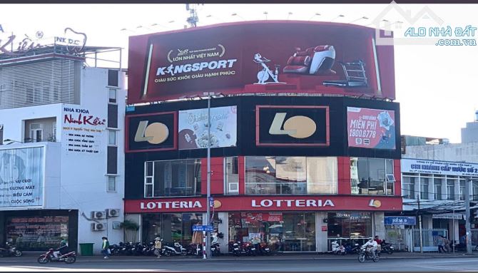 Nhà góc 2 mặt tiền Nguyễn Văn Cừ 363m² giá 120 triệu - Cơ hội vàng kinh doanh!