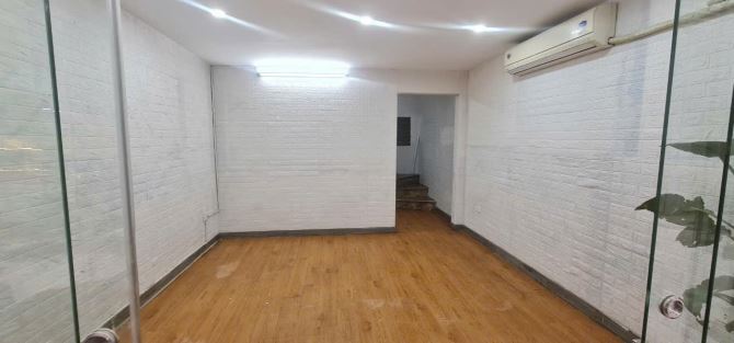 Nhà cho thuê 40m² tại Ngõ 318 La Thành, Đống Đa - Ô tô đỗ cửa, giá tốt!