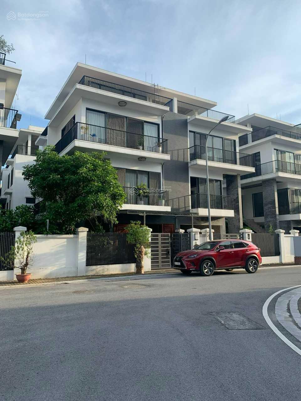 Townhouse 120m² giá 27 tỷ - Lô góc siêu phẩm The Eden Rose