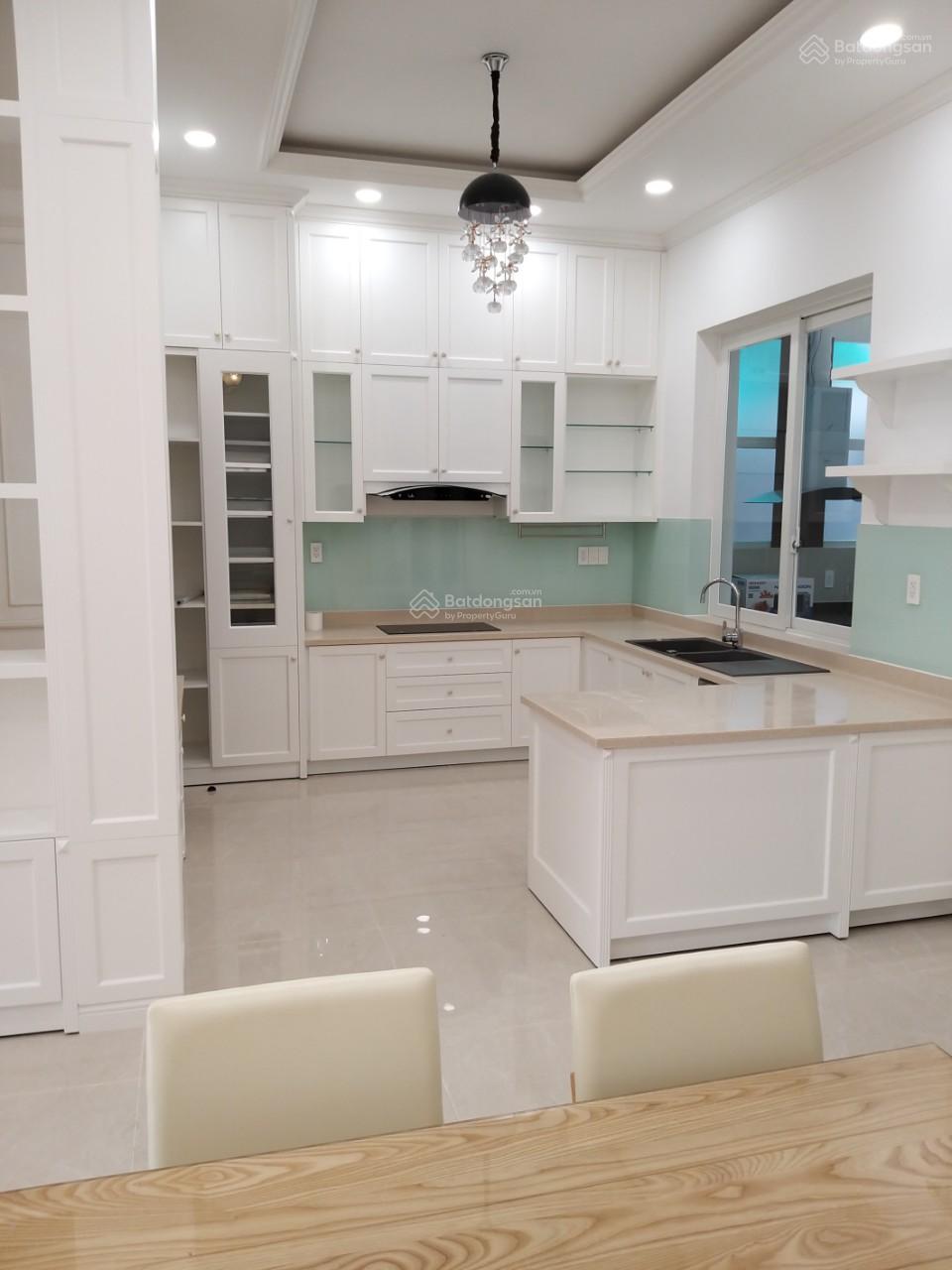 Biệt thự Đô Đốc Tuyết 126m² giá 47.5 tỷ - Cơ hội hiếm có!