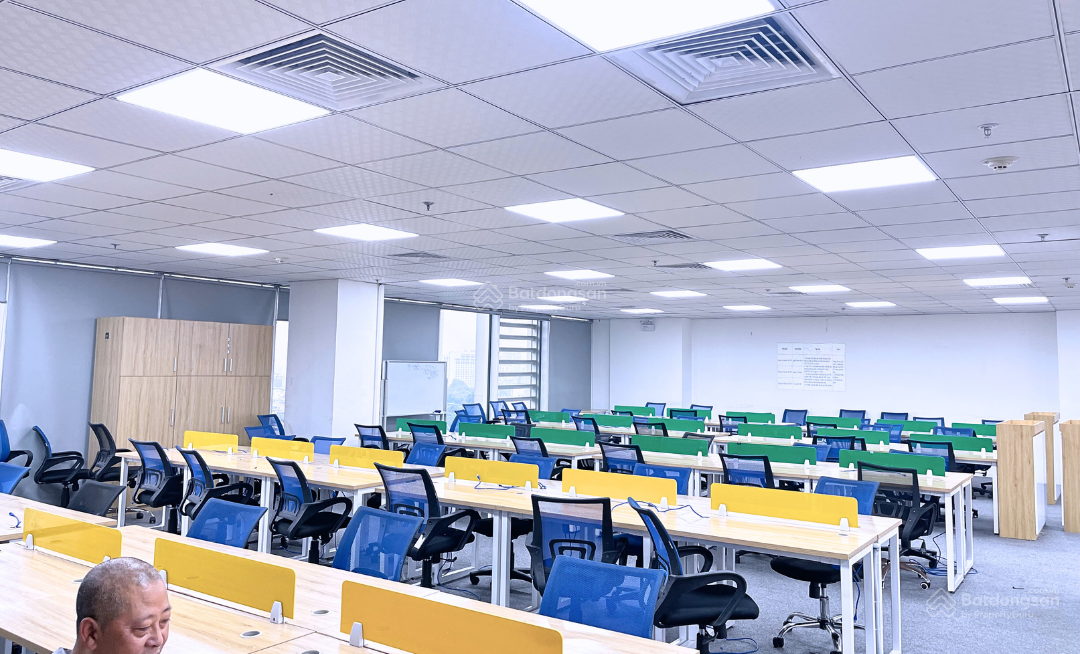 Văn phòng 400m² cho thuê tại Intracom Building Cầu Diễn - Sẵn sàng vào ngay!