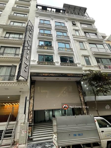 Tòa nhà văn phòng 8 tầng Phú Mỹ 106m² giá 66 tỷ - Cơ hội hiếm có!