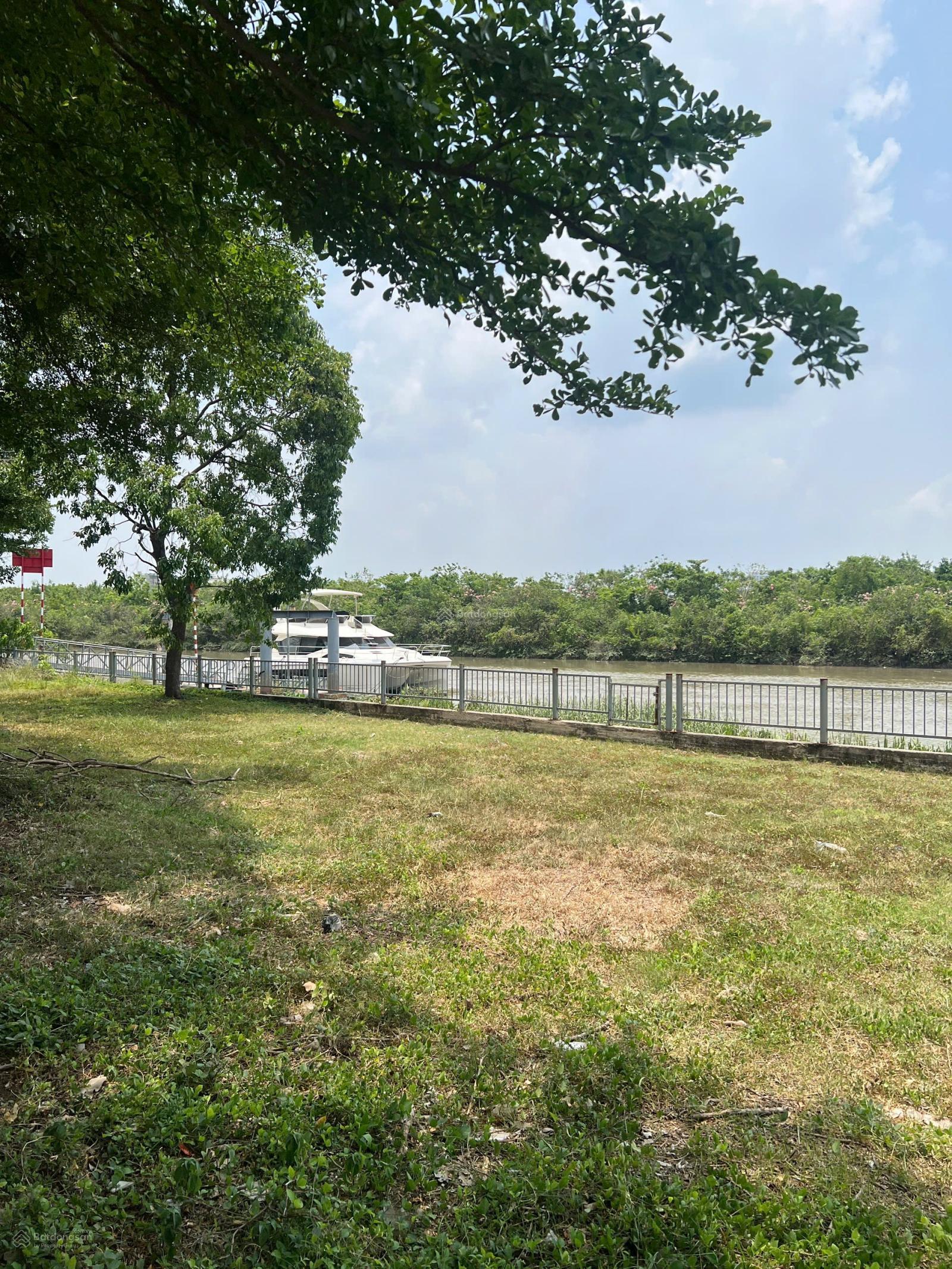 Nền biệt thự KDC Tân Cảng Phú Hữu 200m² giá 12.5 tỷ - Cơ hội đầu tư hấp dẫn!