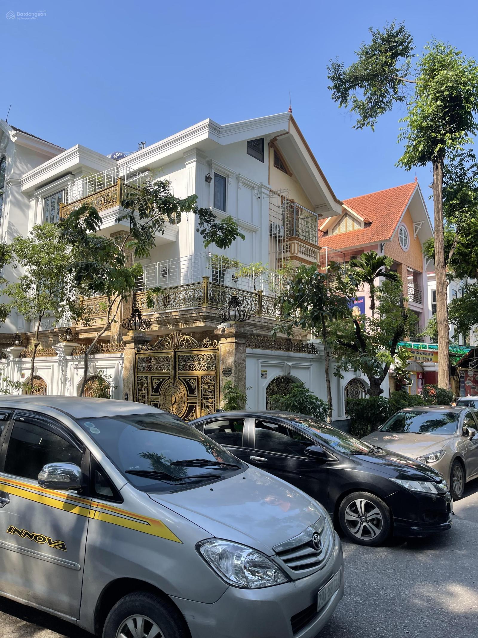 Bán biệt thự KĐT mới Cầu Giấy 160m² giá 65 tỷ - Cơ hội hiếm có!