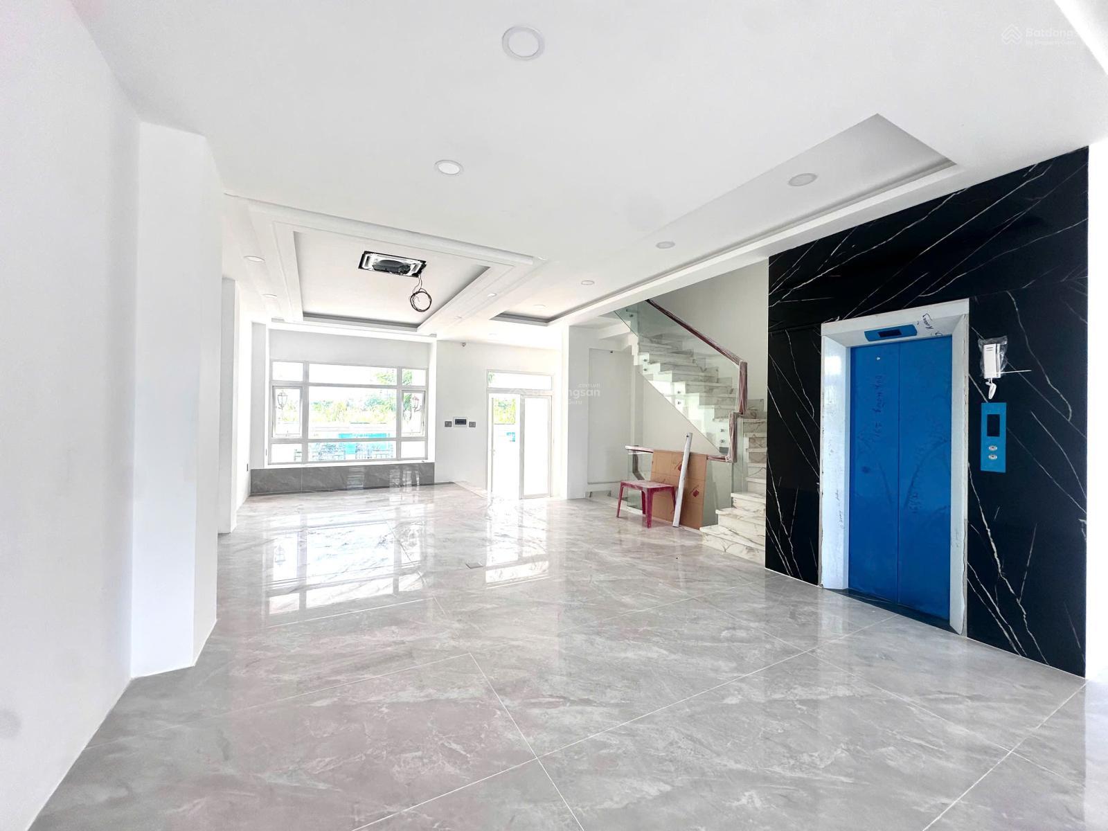 Biệt thự cao cấp The Peak Garden Villa 140m² giá 50 triệu - Cơ hội hiếm có!