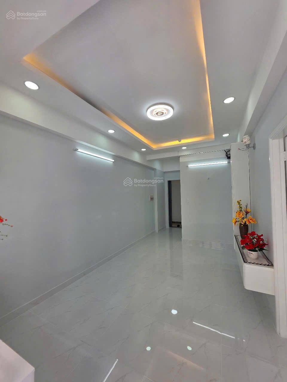 Căn hộ Phú Thọ 65m² giá 3.2 tỷ - Cơ hội hiếm tại Quận 11!