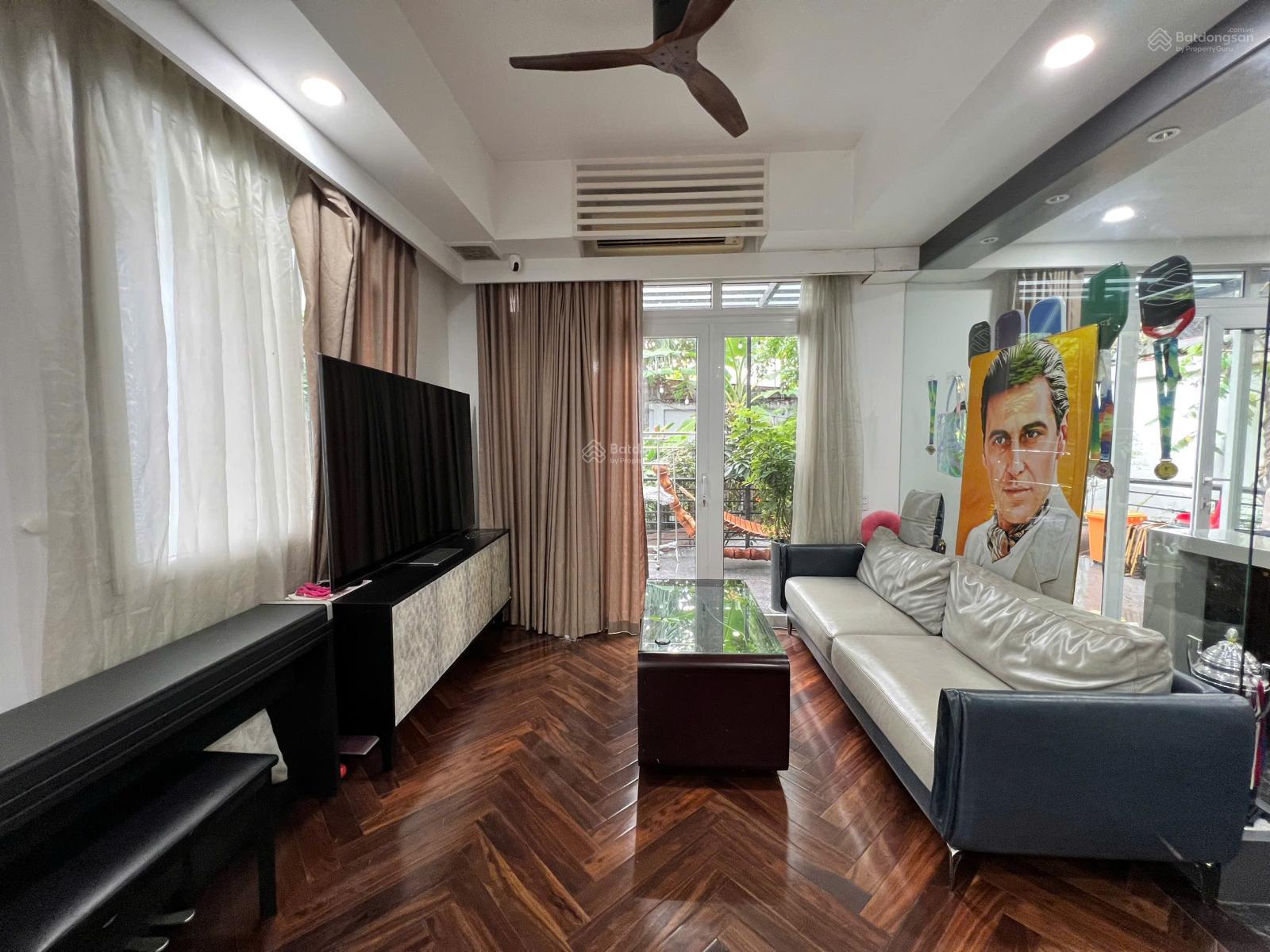 Biệt thự cho thuê 280m² tại Quận 10 giá 60 triệu - Cơ hội hiếm có!