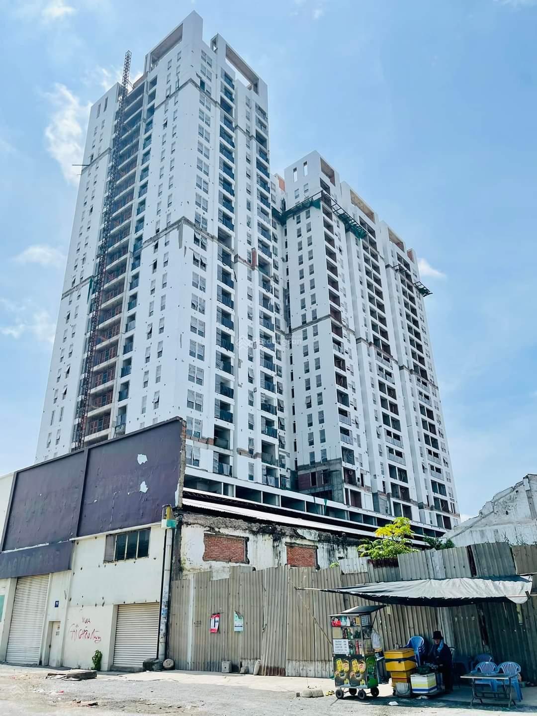 Căn Officetel 40m² view Đầm Sen chỉ 1.35 tỷ - Cơ hội hiếm tại Aurora Q8