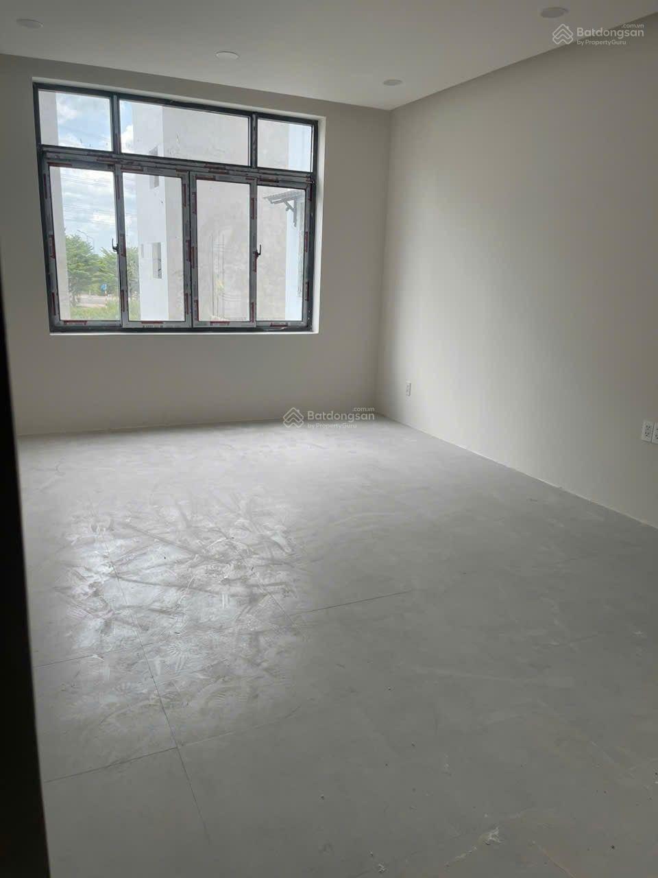 Nhà nguyên căn 123m² giá 28 triệu - Kinh doanh thuận lợi tại Nhà Bè