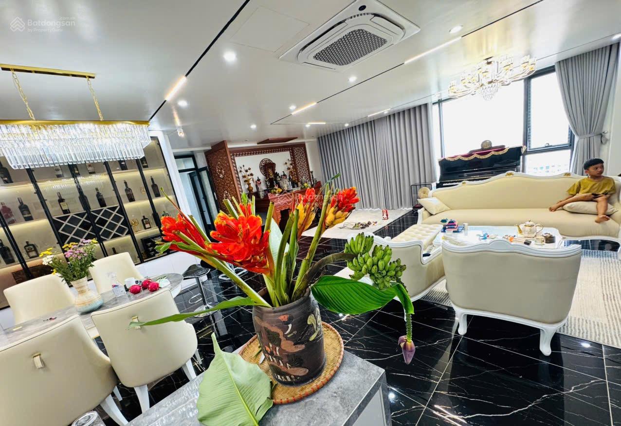 Penthouse Rainbow Văn Quán 400m² giá 23 tỷ - Cơ hội hiếm có!