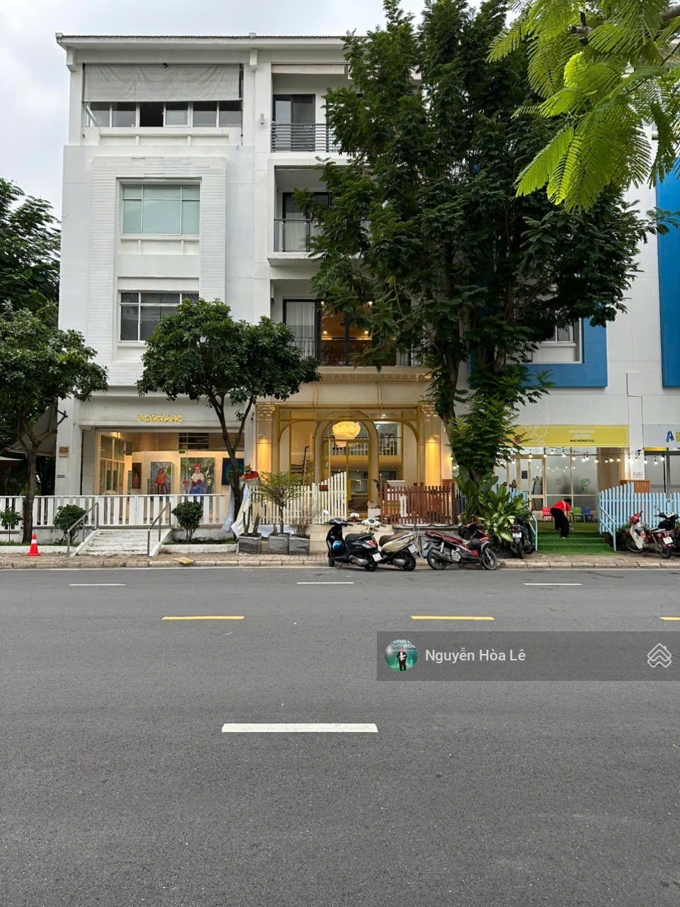 Bán nhà phố kinh doanh Mỹ Kim 3, Phú Mỹ Hưng 120m² giá 53 tỷ - Cơ hội đầu tư hiếm có!