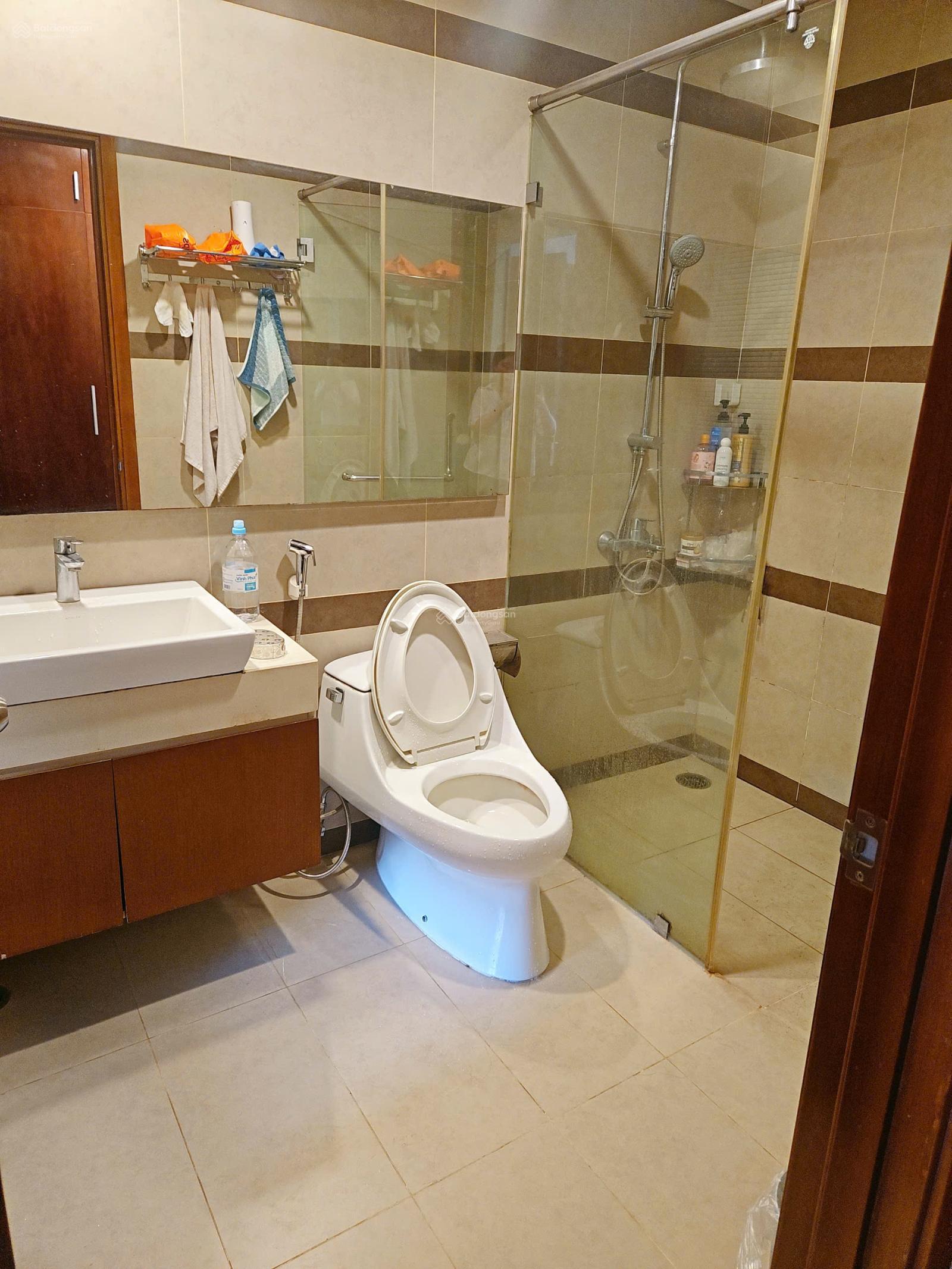 Căn hộ Pearl Plaza 56m² giá 17 triệu - Cơ hội hiếm có tại Bình Thạnh!