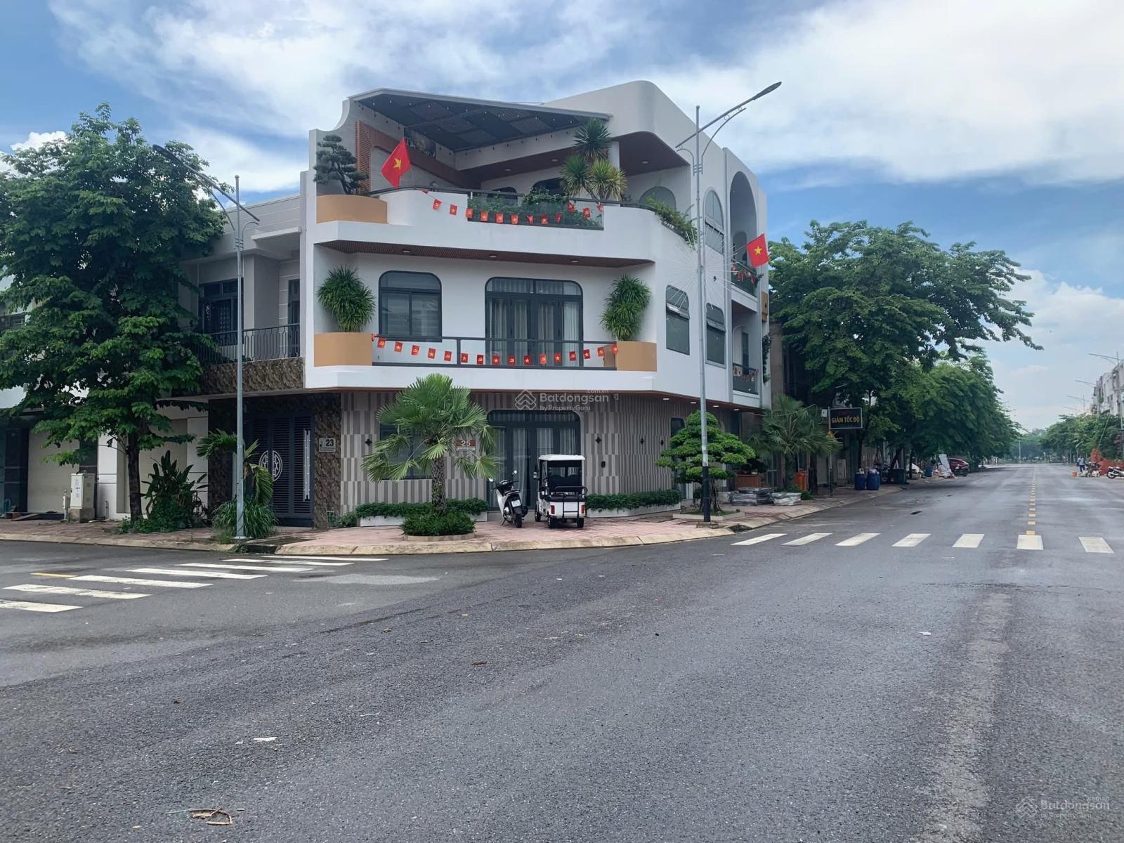 Nhà phố 3 tầng 70m² giá 4.8 tỷ - KDC Golden III City Dĩ An