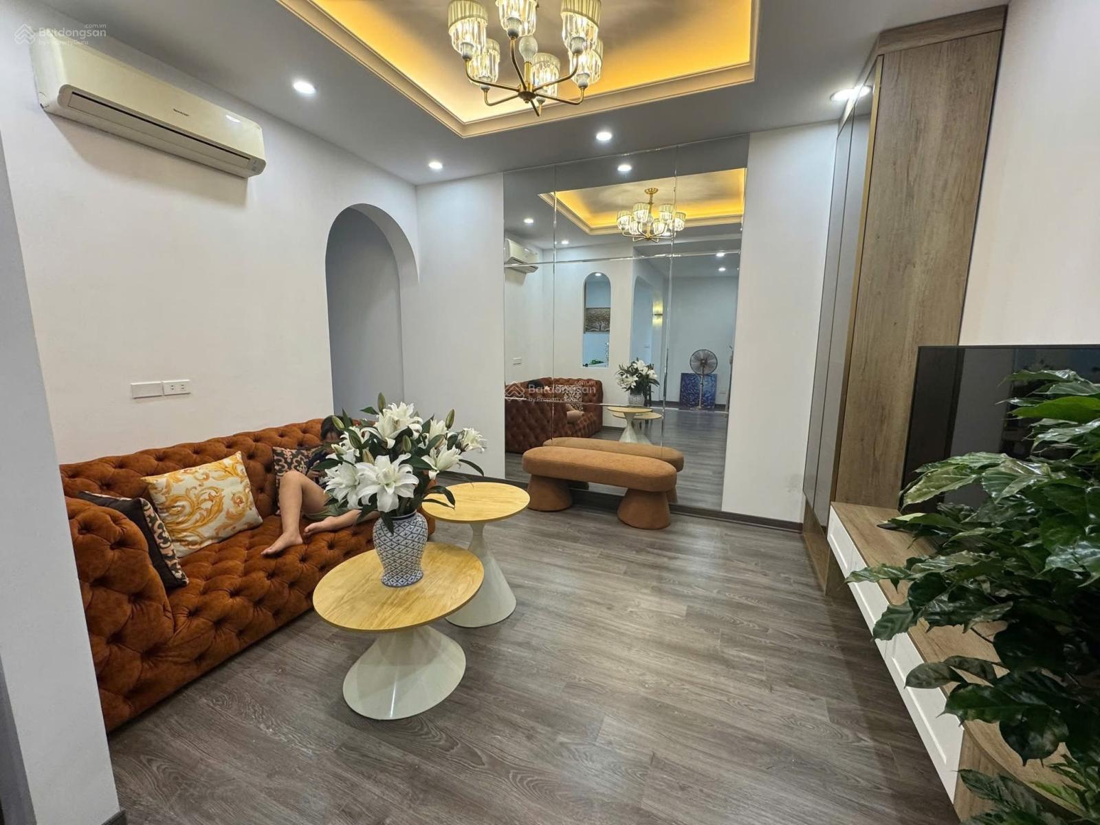 Căn hộ Thăng Long Garden 74m² giá 5.99 tỷ - Cơ hội hiếm có!