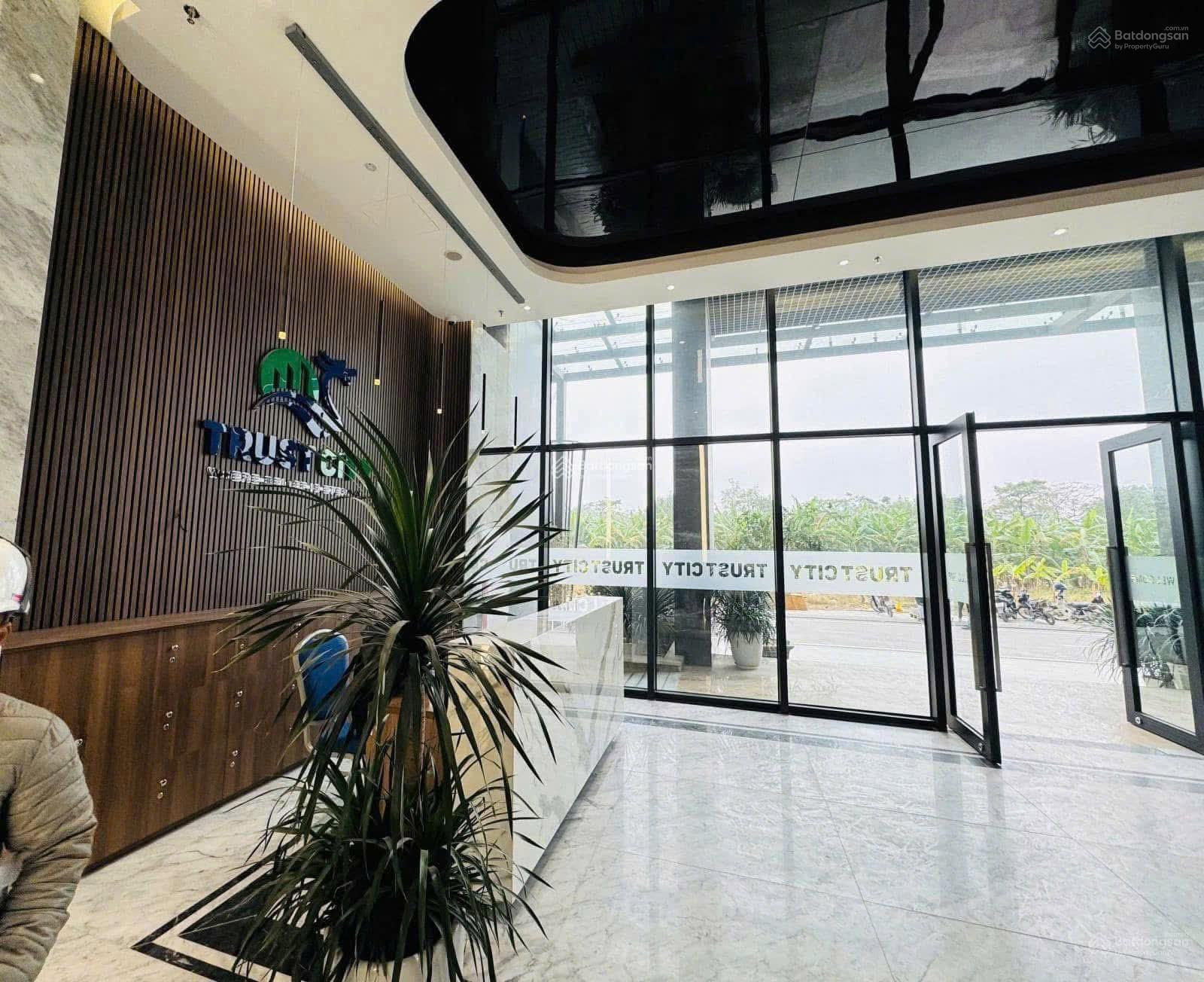 Căn hộ 54.5m² Trust City Hưng Yên giá 2.3 tỷ - Nhà mới tinh, view hồ