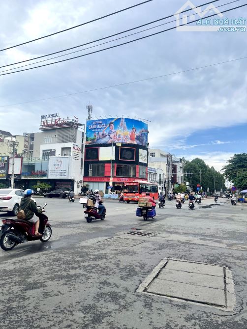 Nhà mặt tiền cho thuê 160m² tại Nguyễn Văn Cừ, Cần Thơ - Cơ hội kinh doanh tuyệt vời!